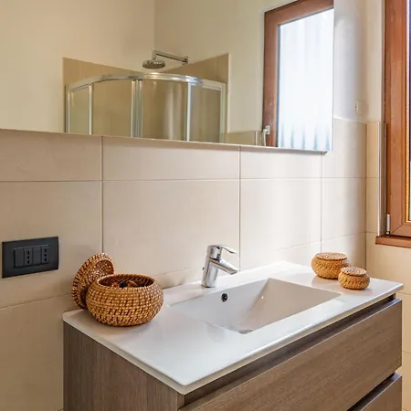 Apartamento Del Sole By Interhome Ossuccio